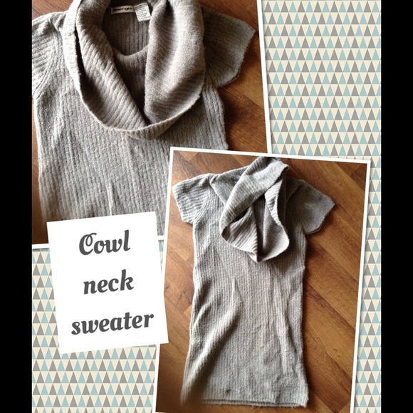 Cowl sweater