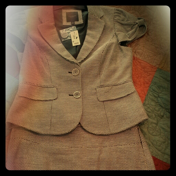 Super cute CHOCOLATE BROWNskirt suit The Limited - Picture 1 of 4