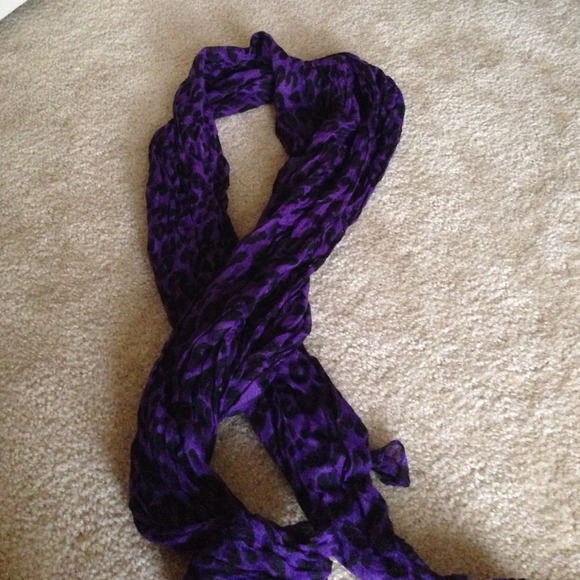 Purple and black leopard print scarf