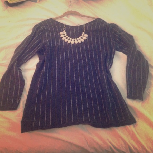Cute oversized sweater.