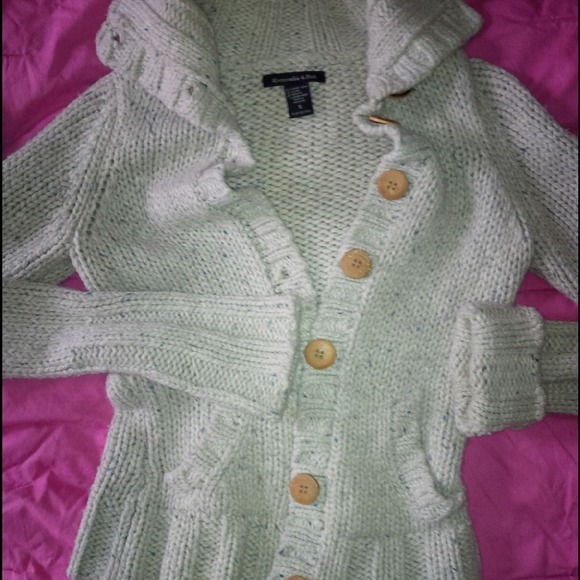 ABERCROMBIE & FITCH cardigan - Picture 2 of 4