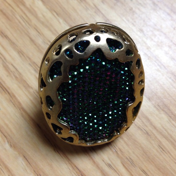 Brand new> > - Picture 3 of 3