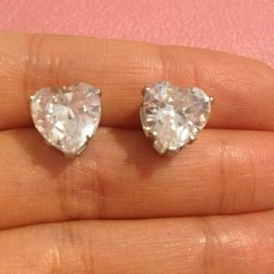 BEBE glam heart studs