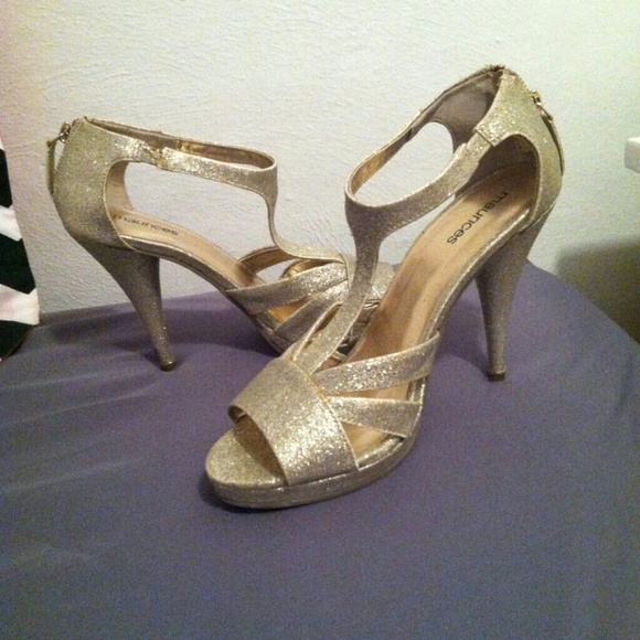Gold sparkle heels