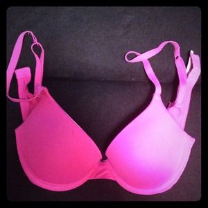 Victoria's Secret PINK bra.