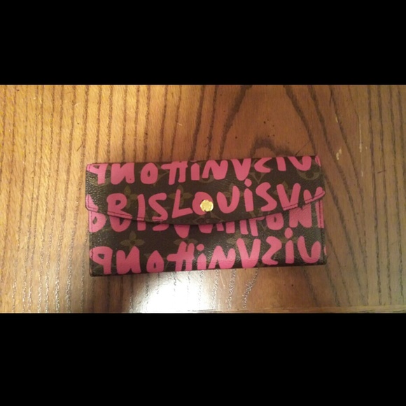 Cute brown and pink wallet...