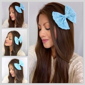 Lace hair bow in baby blue (mint blue)