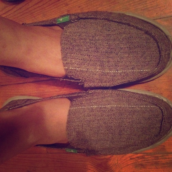 Sanuk sandals