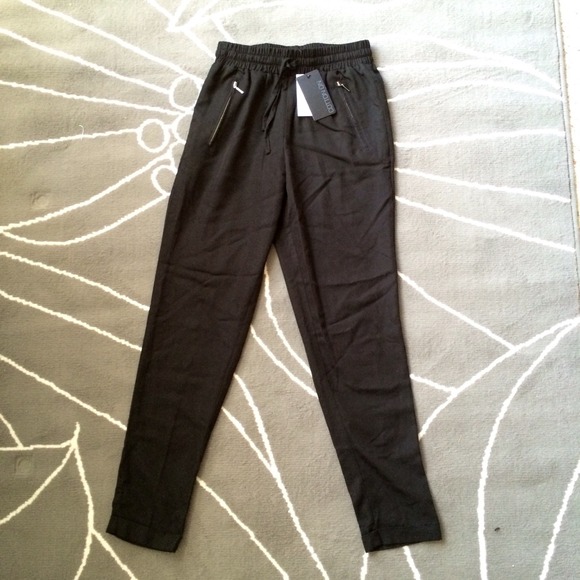 *S🚫LD* Zip Pants - Picture 2 of 4