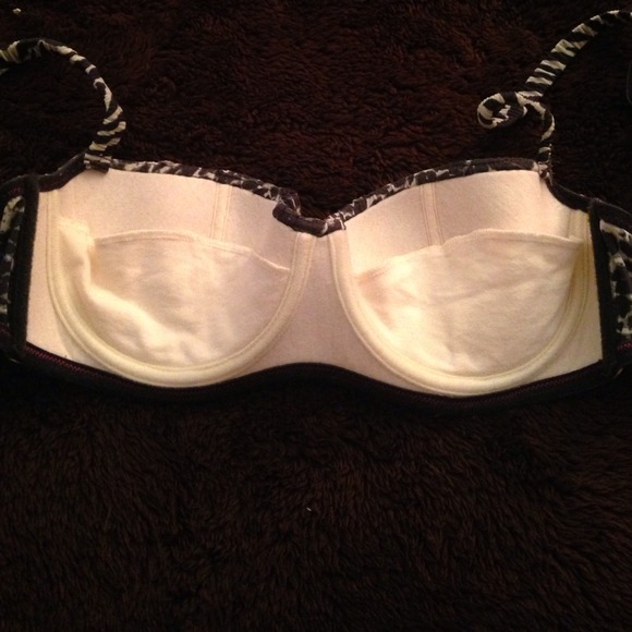 Cheetah bra - Picture 2 of 3