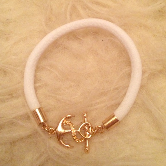 white bracelet with anchor charm