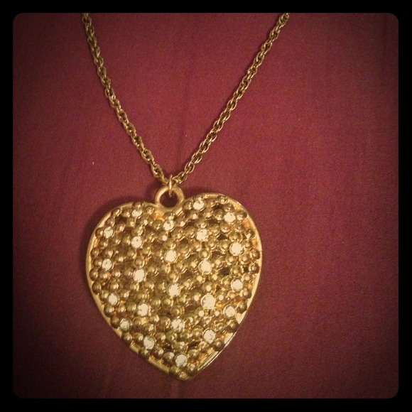 Chunky gold and rhinestone heart necklace