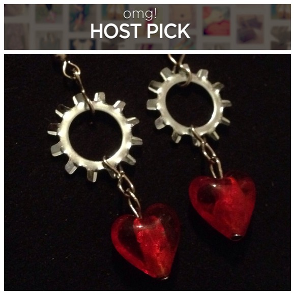 Host Pick❤️Hearts Girl in the Gear Earrings