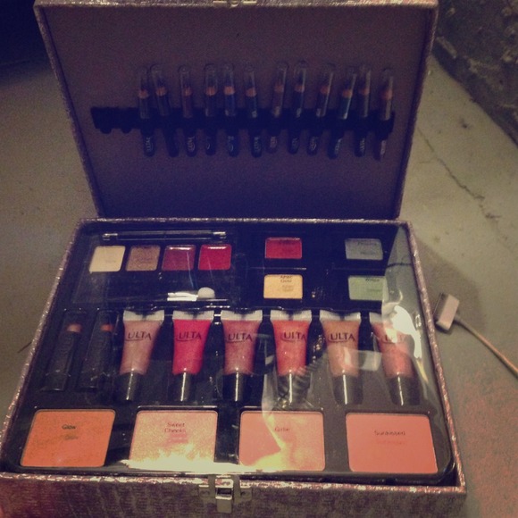 ULTA MAKEUP BOX! 76 piece set !! Never used!!!