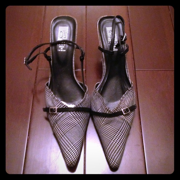 Houndstooth slingbacks