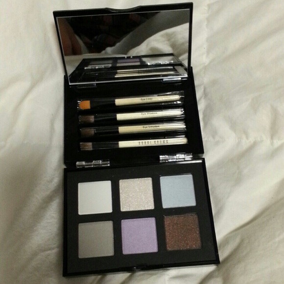 Bobbi's eye wardrobe