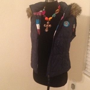 ON SALE FOR THE WEEKEND!!AEROPOSTALE PUFFY VEST