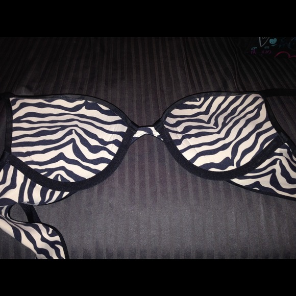 Bra - Picture 2 of 3