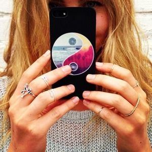 Brandy Melville YinYang iPhone 5/5s Case