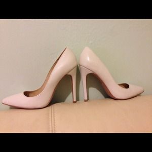 White Aldo pumps