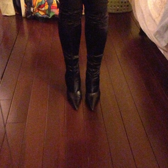 Unique knee length boot stiletto