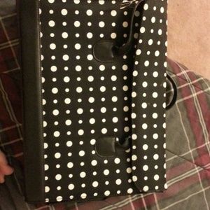 Black and white polkadot laptop bag