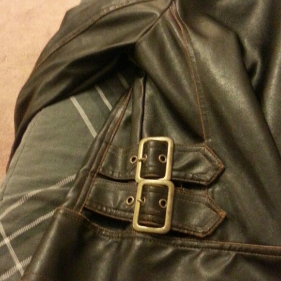 Black faux leather jacket - Picture 4 of 4