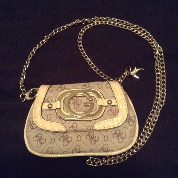 Guess clutch