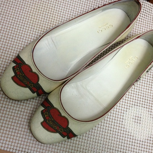 Pre-loved Gucci Tattoo Flats 37.5 - Picture 2 of 4