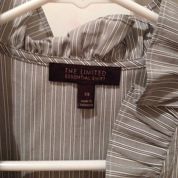 NWOT xs The Limited blouse - Picture 2 of 2