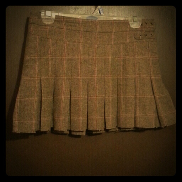 AE Brown Pleated Plaid Skirt