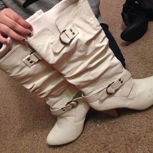 Cute and comfy boots !