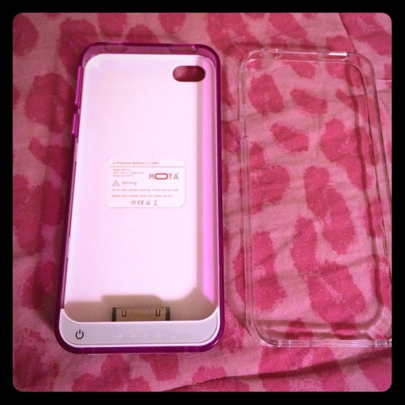 iPhone 4/4s charging case