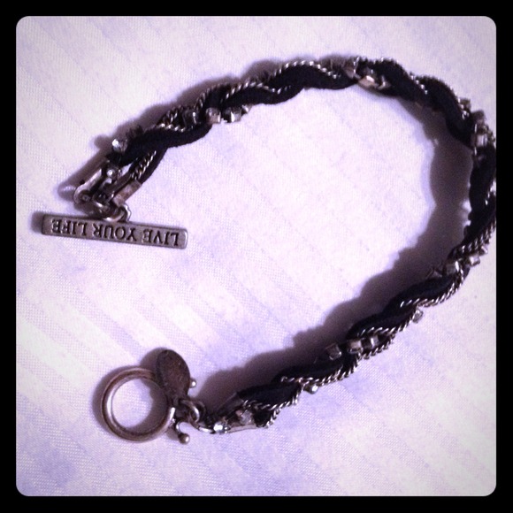 **SOLD IN BUNDLE** Ae black and diamond bracelet