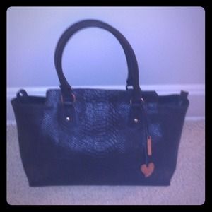 Cuore & Pelle Bags - 💯Authentic Cuore and Pellle MUSETTE CARRYALL TOTE Cuore & Pelle Bags - 💯Authentic Cuore and Pellle MUSETTE CARRYALL TOTE