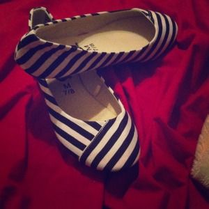 Striped flats