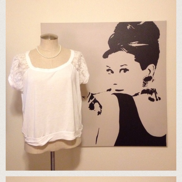 3 items $8