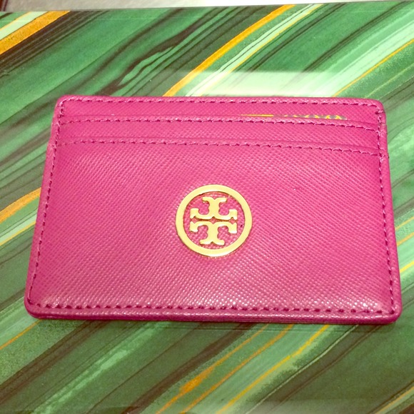 NWT Tory Burch cardcase! Gorgeous vibrant purple!