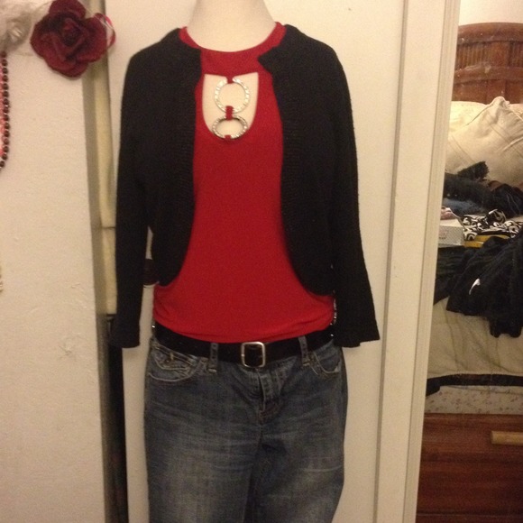 D,E,A Red  beautiful Stretch sleeveless Top - Picture 2 of 4