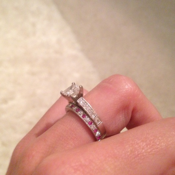 SOLD!!!!!! Tiffany Legacy Righthand Ring - Picture 3 of 4