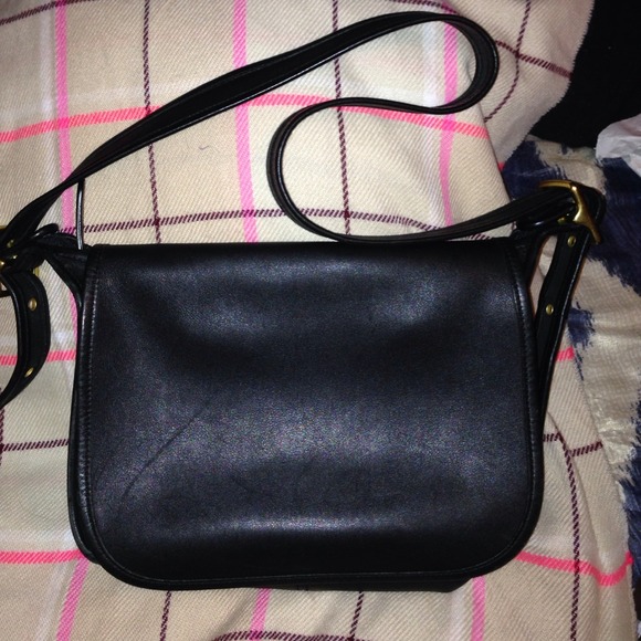 Authentic Coach Classic Leather Purse