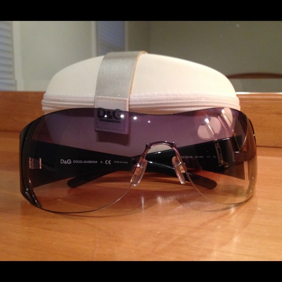 👓 Dolce and Gabbana Sunglasses 👓