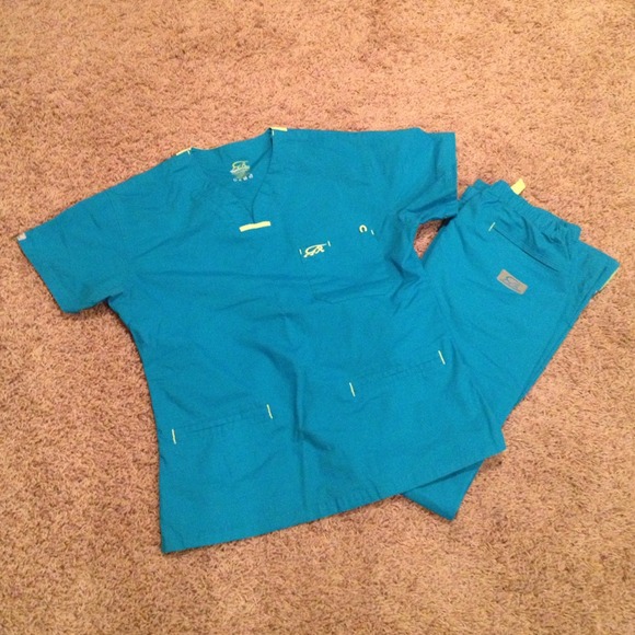 RESERVED XS scrub set IgunaMed