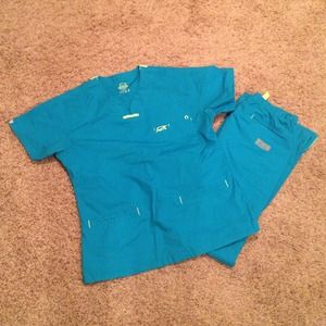 RESERVED XS scrub set IgunaMed