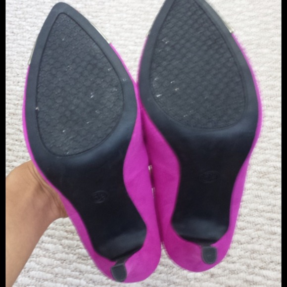 Pink High Heels - Picture 3 of 4