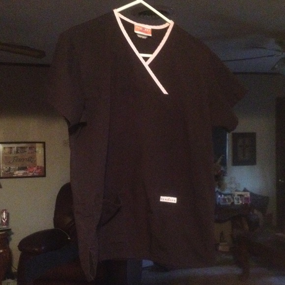 Black w/ light pink detail scrub top