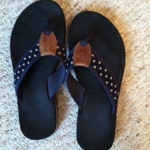 L.L. Bean flip flops