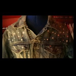 Guess embroidered vintage denim jacket