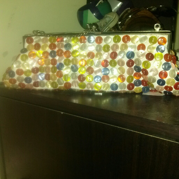 Button clutch - Picture 2 of 2