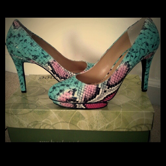Platform pump reduced
